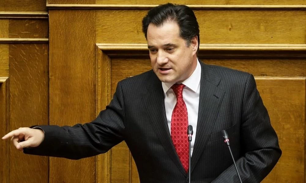 Επίθεση Γεωργιάδη σε Τσιτσιπά για το εμβόλιο: ''Κρίμα''!